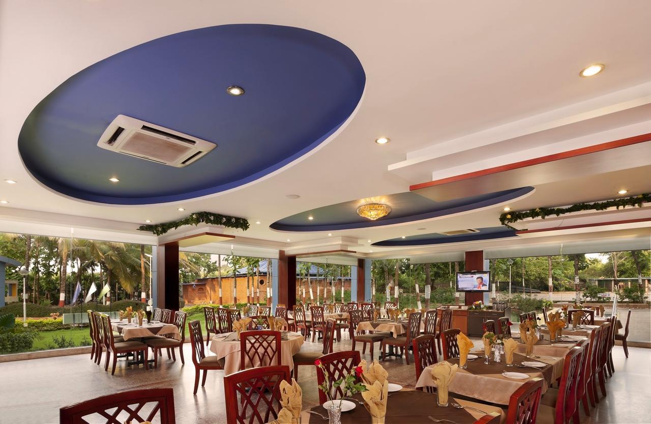Mayur Aaditya Resort Dharwad Exterior photo